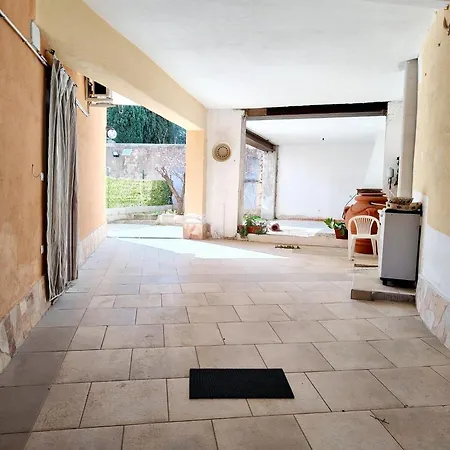 Il Portico Apartment *